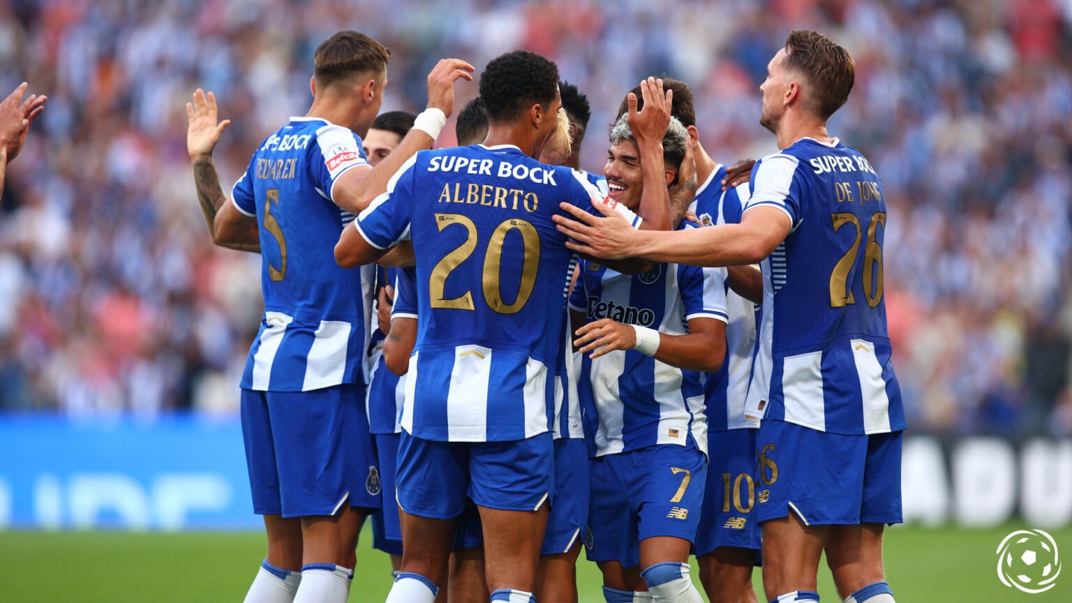 FC Porto faz oferta de 17 milhões por extremo brasileiro