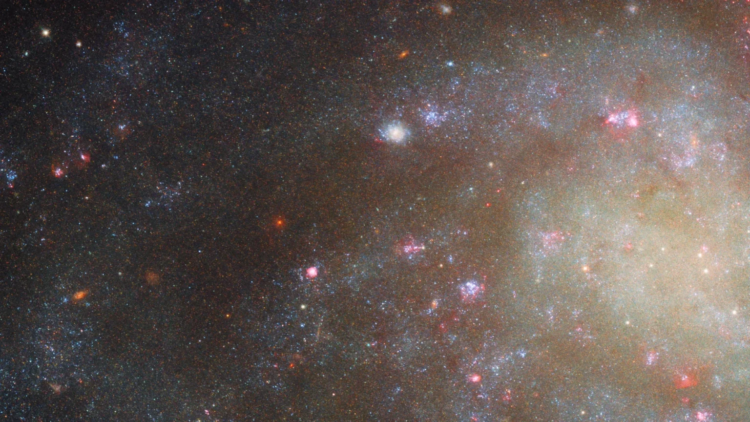 Hubble encontra uma galáxia quase invisível escondida à vista de todos