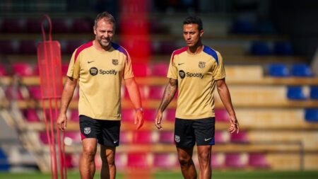 Thiago Alcântara retorna ao Barcelona para funções técnicas