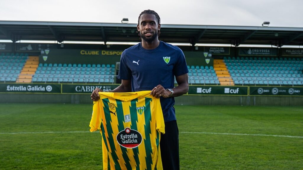Tondela surpreende com a contratação de Jordan Siebatcheu