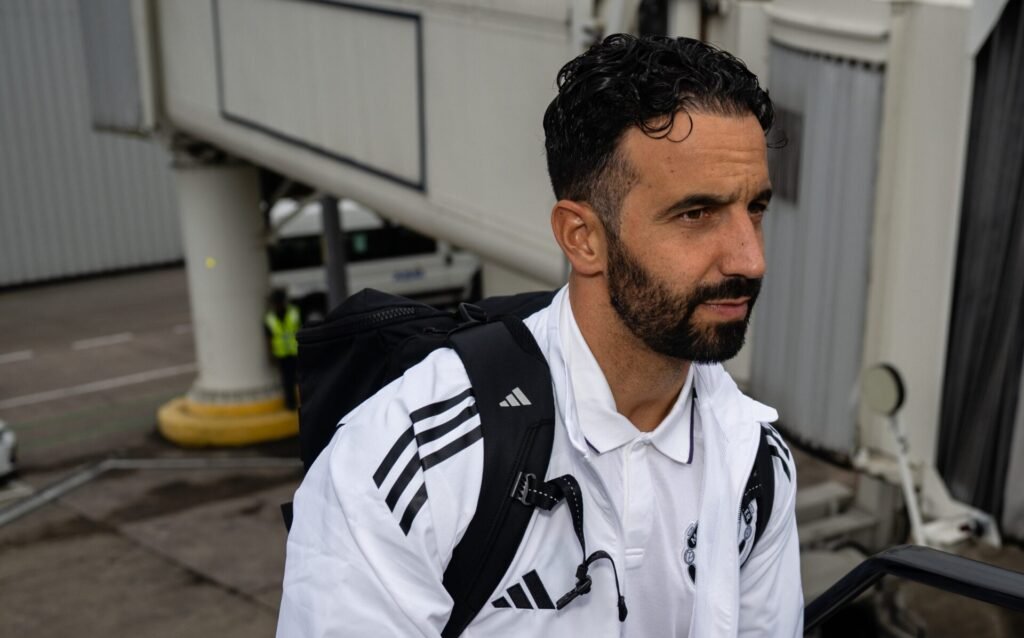 Manchester United pode investir em extremo do Braga neste verão Manchester United pode investir em extremo do Braga neste verão