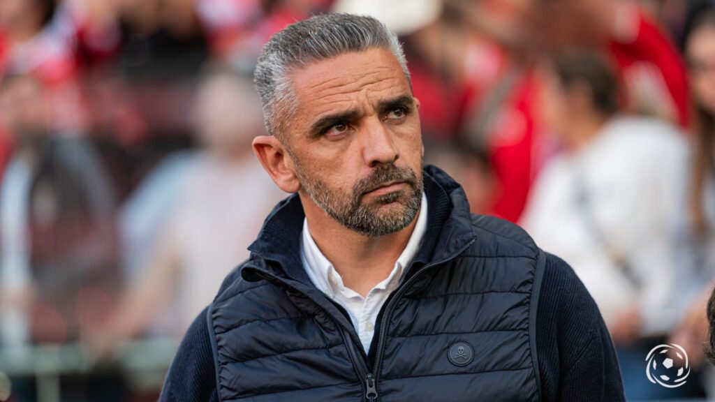 Rui Borges responde ao Bola na Rede após goleada do Sporting: «A energia faltou em muitos jogadores» Rui Borges responde ao Bola na Rede após goleada do Sporting: «A energia faltou em muitos jogadores»