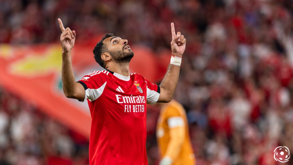 Vangelis Pavlidis: “Queremos continuar bem” antes do Benfica x Qarabag na Champions League Em Busca da Vitória: Benfica x Qarabag na Champions League