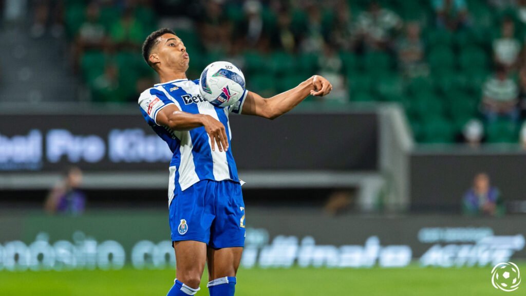 Imprensa Italiana Lamenta a Saída de Alberto Costa da Juventus: “Foi como uma Estrela Cadente Imprensa Italiana Lamenta a Saída de Alberto Costa da Juventus: "Foi como uma Estrela Cadente