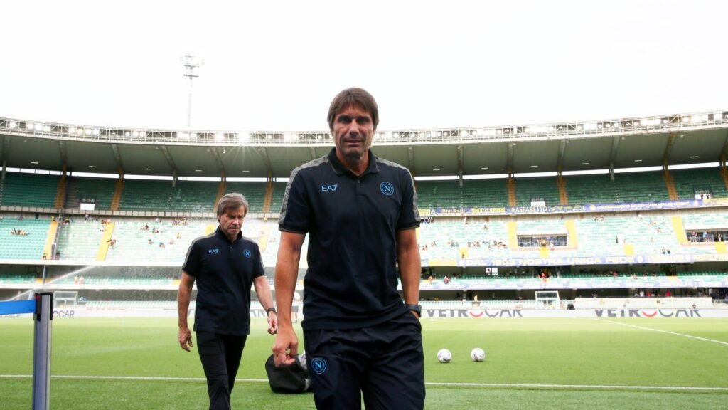 Conte critica jogadores do Nápoles após goleada de 6-2 frente ao PSV: «Nápoles e os napolitanos não devem ser gozados» Conte critica jogadores do Nápoles após goleada de 6-2 frente ao PSV: «Nápoles e os napolitanos não devem ser gozados»