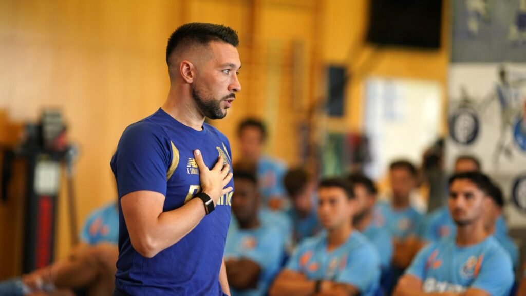 Regresso aos Treinos do FC Porto: 4 Novidades e Muitas Ausências Regresso aos Treinos do FC Porto: 4 Novidades e Muitas Ausências