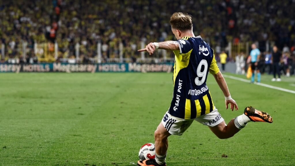 Kerem Aktürkoğlu corre risco de suspensão de 12 jogos Kerem Aktürkoğlu corre risco de suspensão de 12 jogos