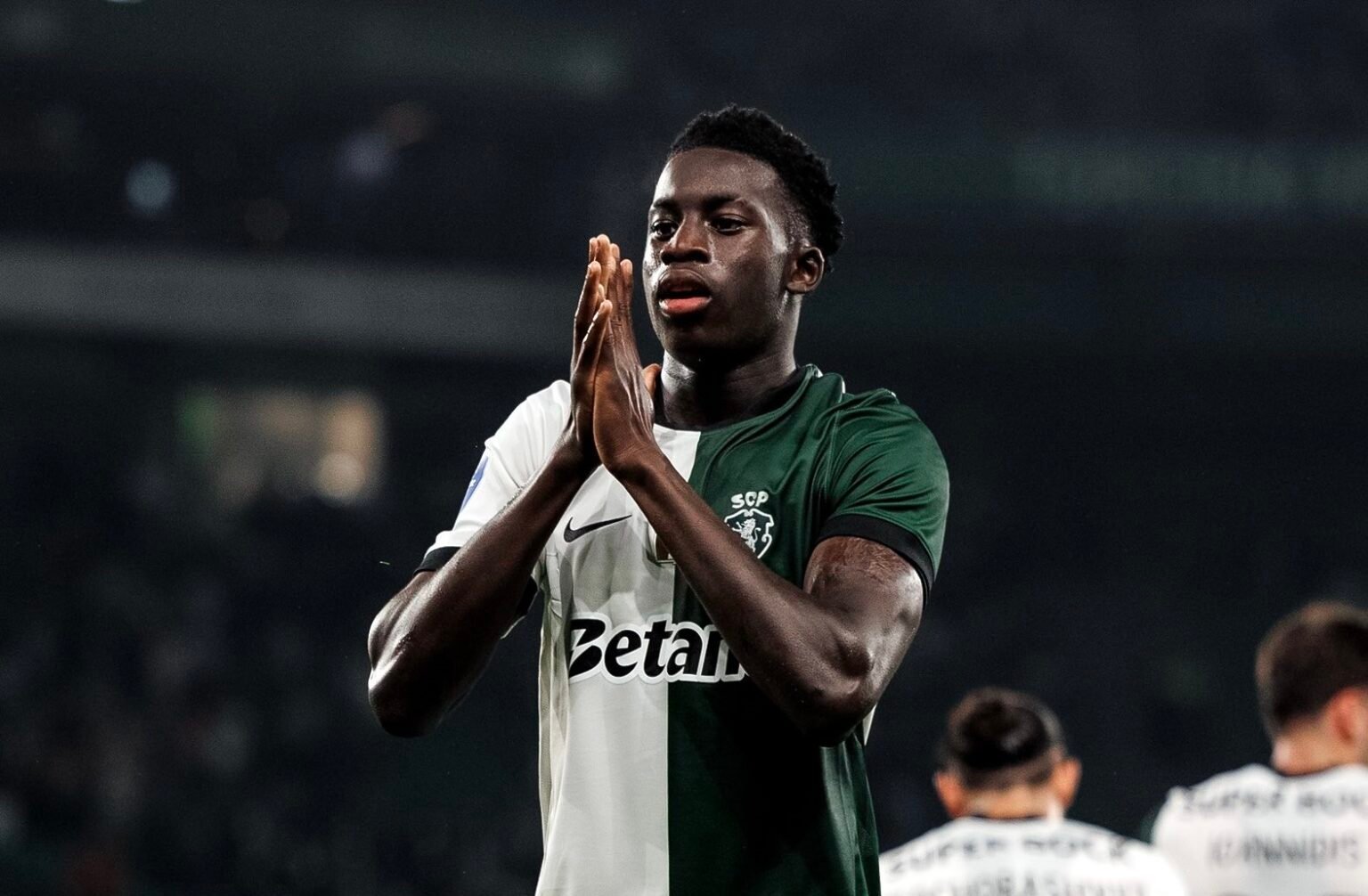 Salvador Blopa brilha na estreia pelo Sporting: ‘O mister confiou em mim, não sei se correspondi’ Salvador Blopa brilha na estreia pelo Sporting: 'O mister confiou em mim, não sei se correspondi'