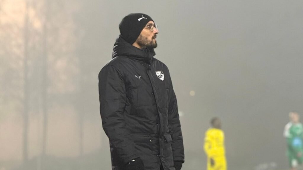 Bruno Romão é o novo treinador adjunto da Universitatea Craiova, acompanhando Filipe Coelho.