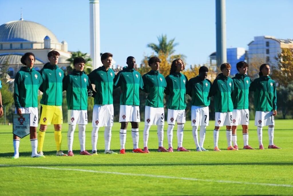 Sub-16: Portugal supera País de Gales com golo de Cristianinho e dois de Rafael Cabral Sub-16: Portugal supera País de Gales com golo de Cristianinho e dois de Rafael Cabral