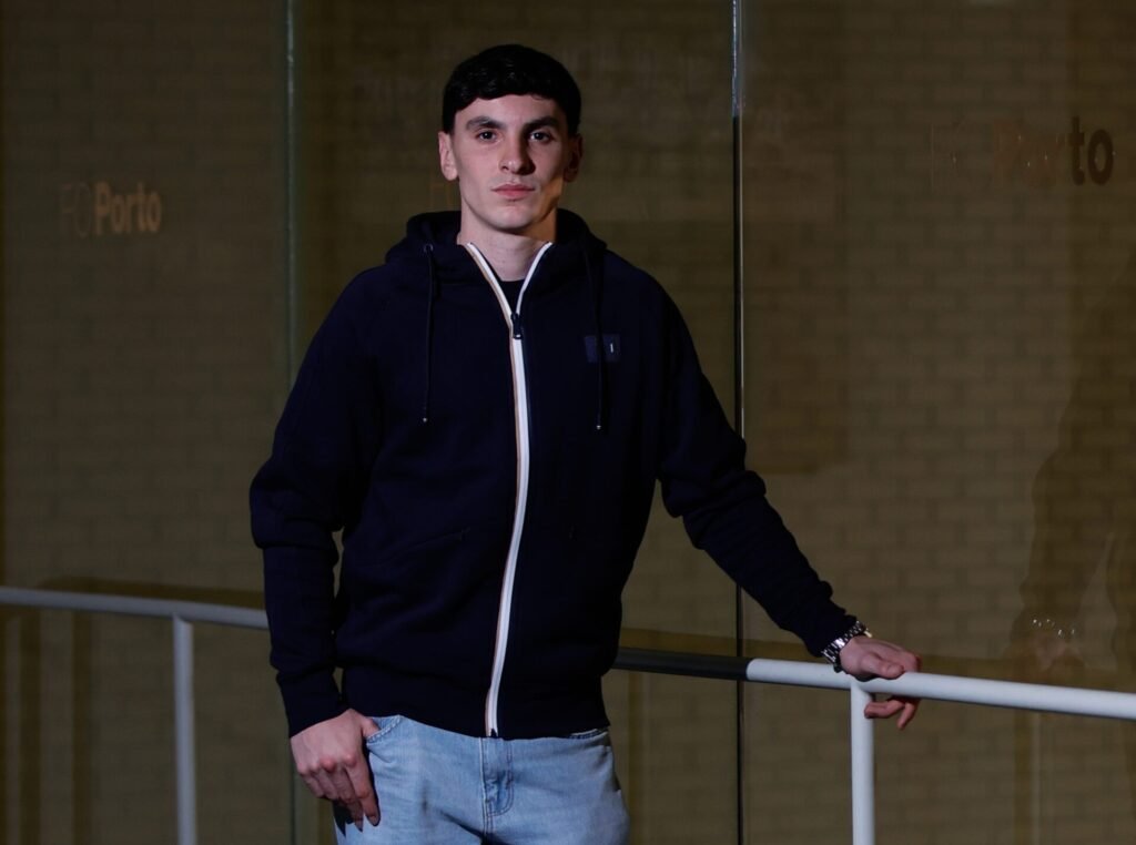 FC Porto renova contrato com Tomás Santos até 2029