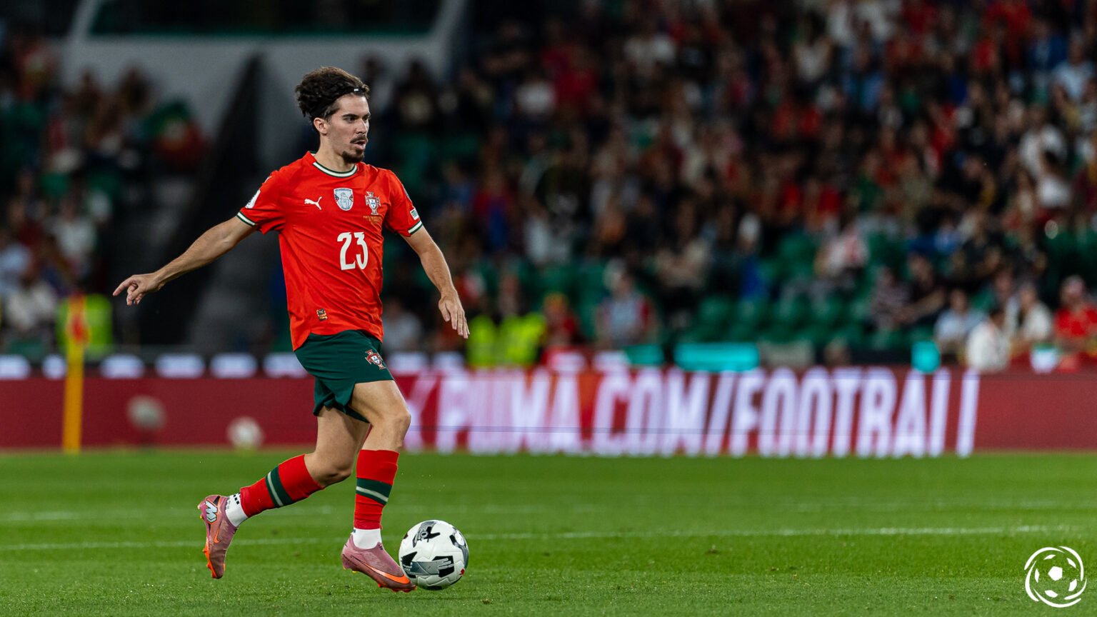 Vitinha envia mensagem aos jogadores de Portugal após conquista do Mundial Sub-17: «O futuro é vosso»