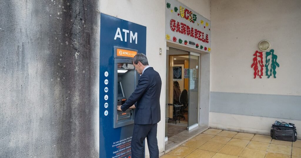 Celorico de Basto expande rede de Multibancos com instalação na UCSP de Gandarela Celorico de Basto expande rede de Multibancos com instalação na UCSP de Gandarela