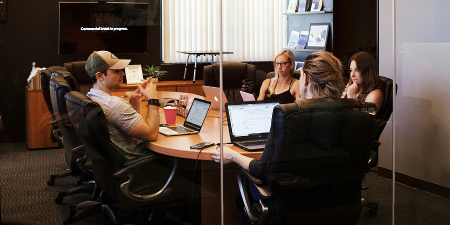 A Geração Z e o Desafio de Trabalhar com Outras Gerações A Geração Z e o Desafio de Trabalhar com Outras Gerações