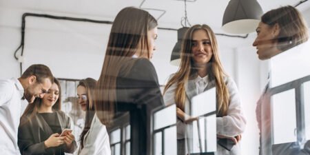 Aceitava Ganhar Menos em Troca de Mais Felicidade no Trabalho? Mais da Metade dos Jovens Responde Sim