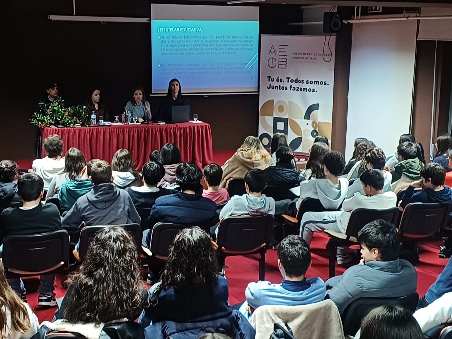 Ações abordaram violência no namoro, maus-tratos a idosos e importância da intervenção precoce.