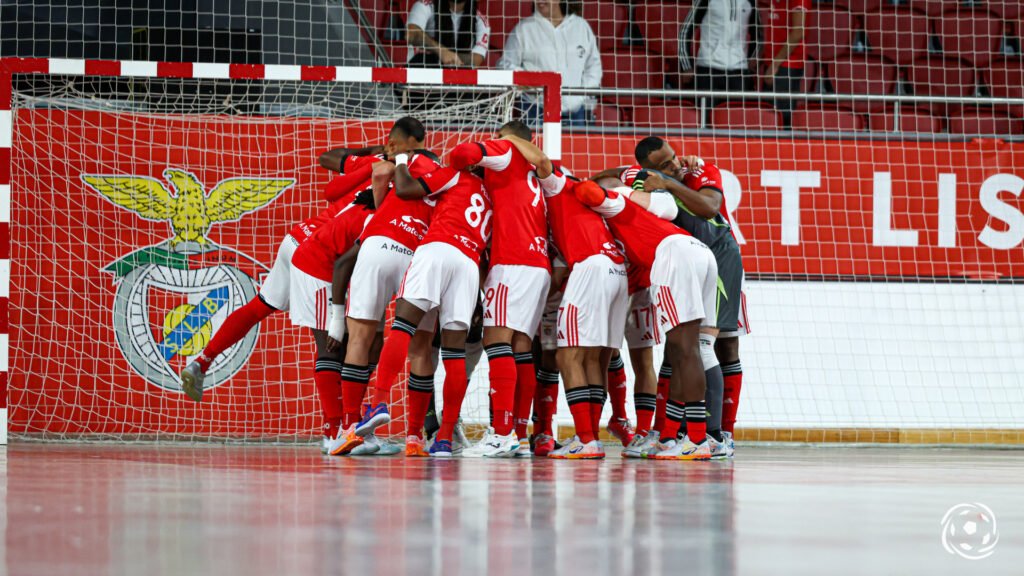 Águia Imparável: Benfica Goleia Braga e Reestabelece Vantagem sobre Sporting Águia Imparável: Benfica Goleia Braga e Reestabelece Vantagem sobre Sporting