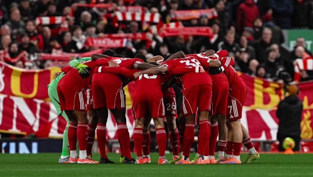 Jogador do Liverpool exalta habilidades de Thiago Silva e deseja alegrias aos adeptos do FC Porto Jogador do Liverpool exalta habilidades de Thiago Silva e deseja alegrias aos adeptos do FC Porto