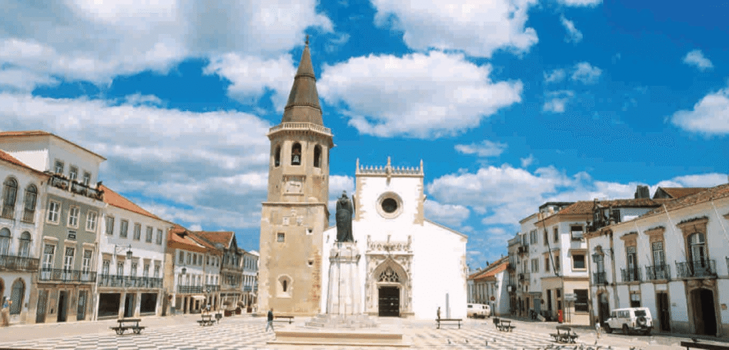 Fica a 2h do Porto e é um dos 10 melhores destinos culturais da Europa, segundo a Forbes