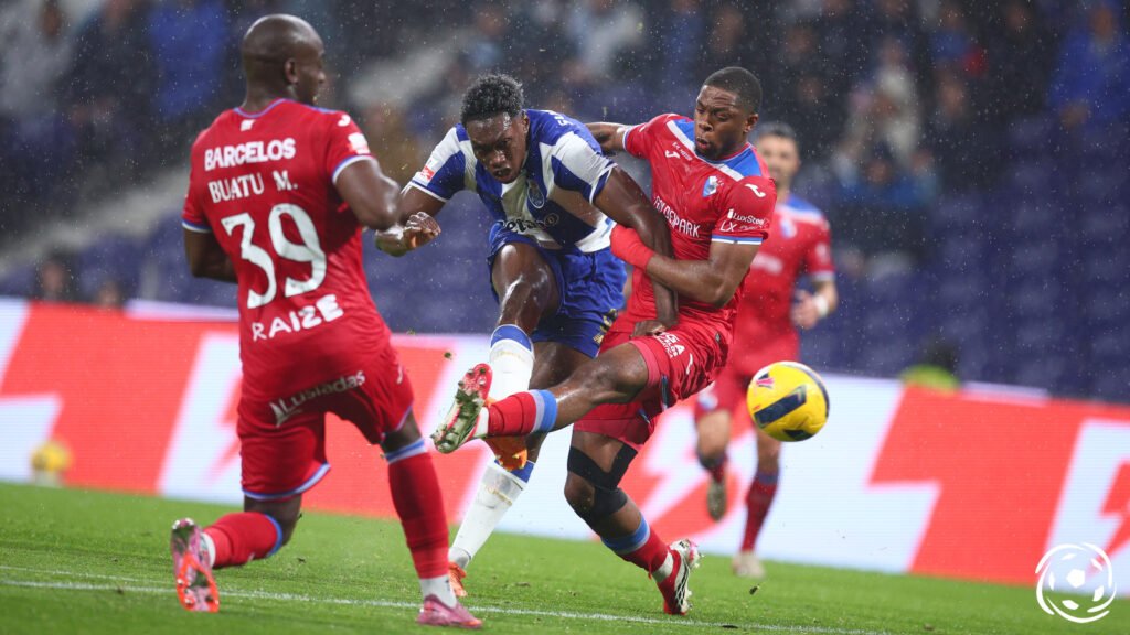 FC Porto vence Gil Vicente e retorna às vitórias na 19.ª jornada da Primeira Liga FC Porto vence Gil Vicente e retorna às vitórias na 19.ª jornada da Primeira Liga