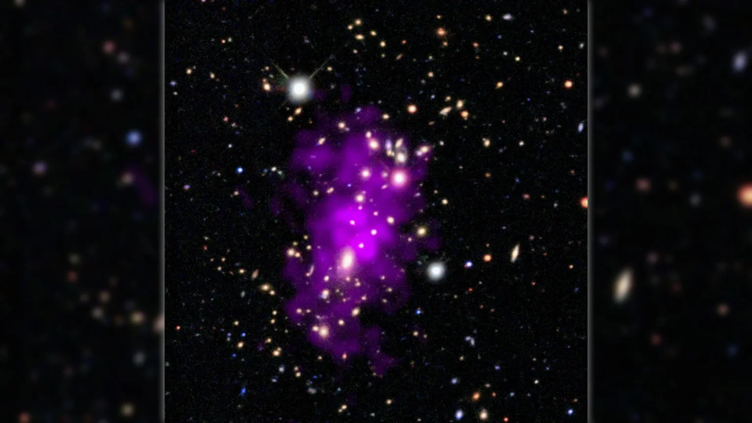 Astrônomos comemoram o ano novo com uma deslumbrante colisão galáctica