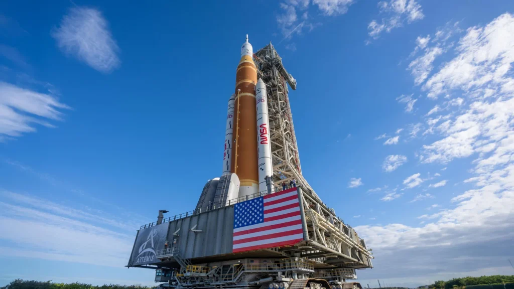 NASA está pronta para enviar astronautas ao redor da Lua novamente