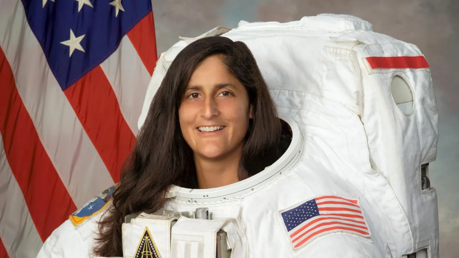 Astronauta da NASA Suni Williams se aposenta após 608 dias no espaço e nove caminhadas espaciais Astronauta da NASA Suni Williams se aposenta após 608 dias no espaço e nove caminhadas espaciais