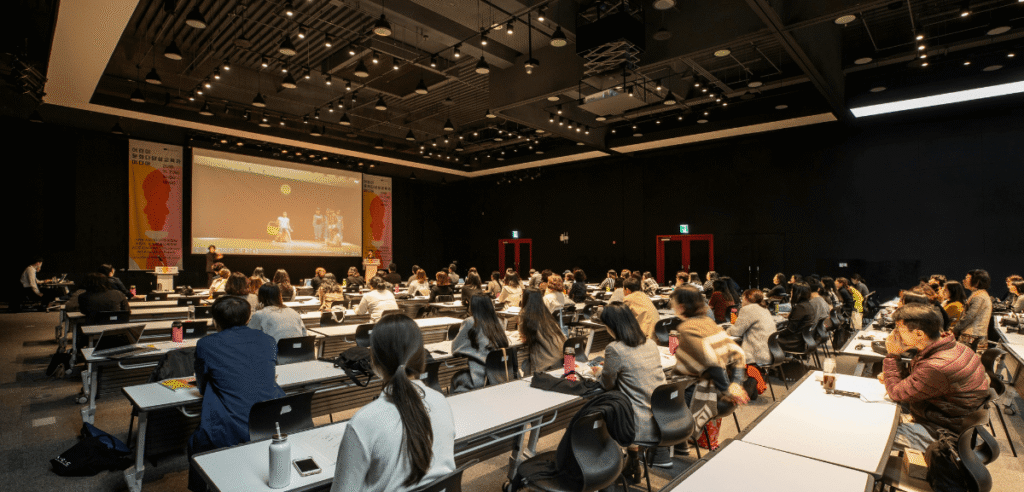 Porto Sedia Grande Conferência sobre o Mundo do Trabalho Porto Sedia Grande Conferência sobre o Mundo do Trabalho