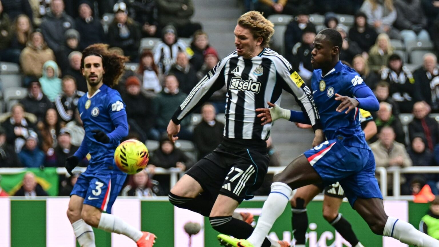 Chelsea e Newcastle United miram atacante da Serie A