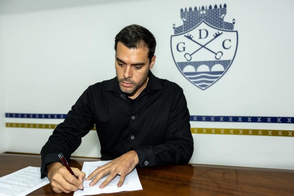Vítor Martins é o novo treinador do GD Chaves