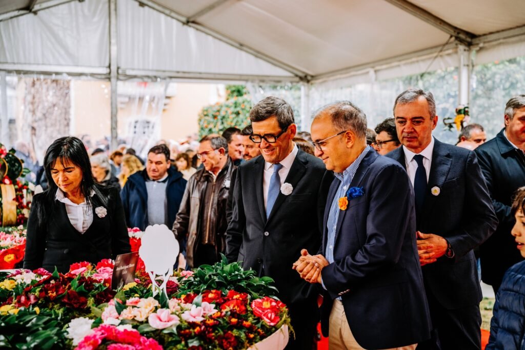 Celorico de Basto acolheu milhares na Celebração Global das Camélias Camélias voltam a encher ruas de Celorico