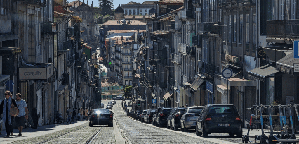 Nova associação impulsiona o comércio em uma das ruas mais movimentadas do Porto