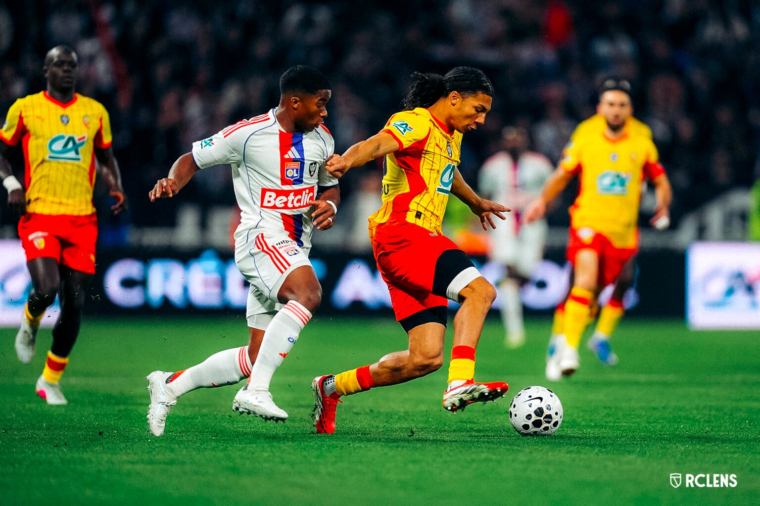 Lyon de Paulo Fonseca ultrapassa desvantagem, mas é eliminado pelo Lens nos penáltis na Taça de França