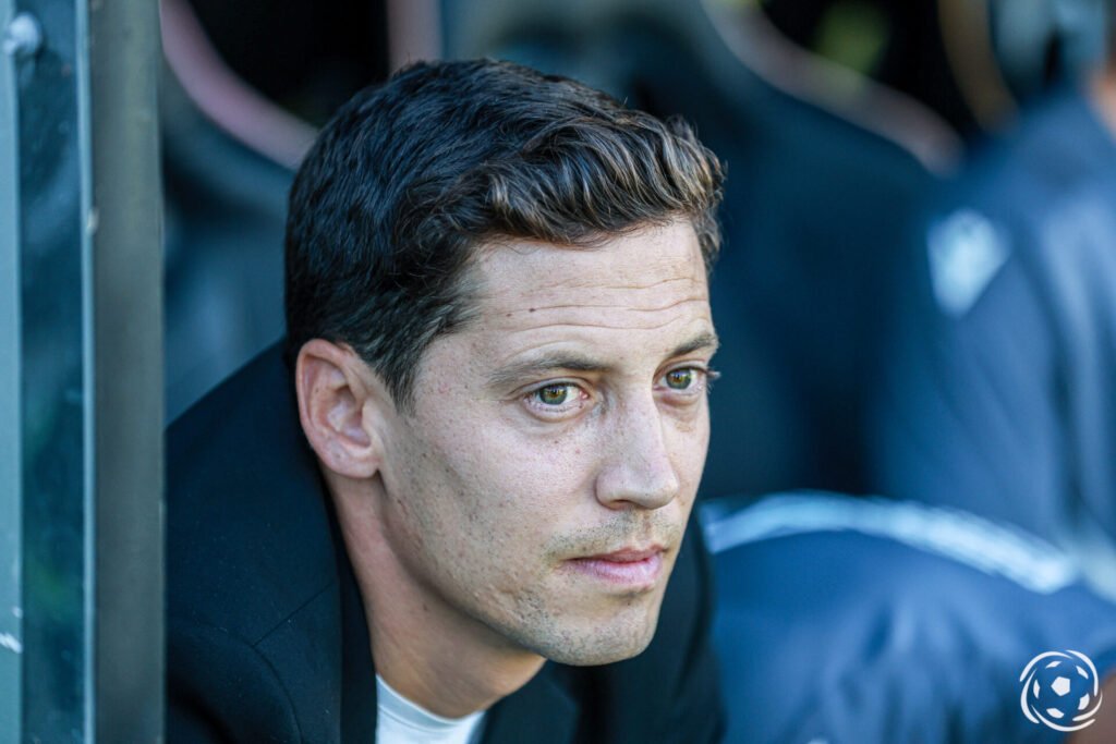 Luís Pinto deixa o Vitória SC apesar da conquista da Taça da Liga: Oficialização deve acontecer nos próximos dias