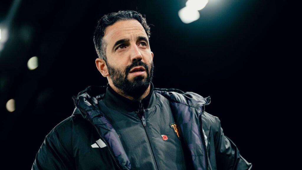 Manchester United revela quanto gastou para demitir Rubén Amorim