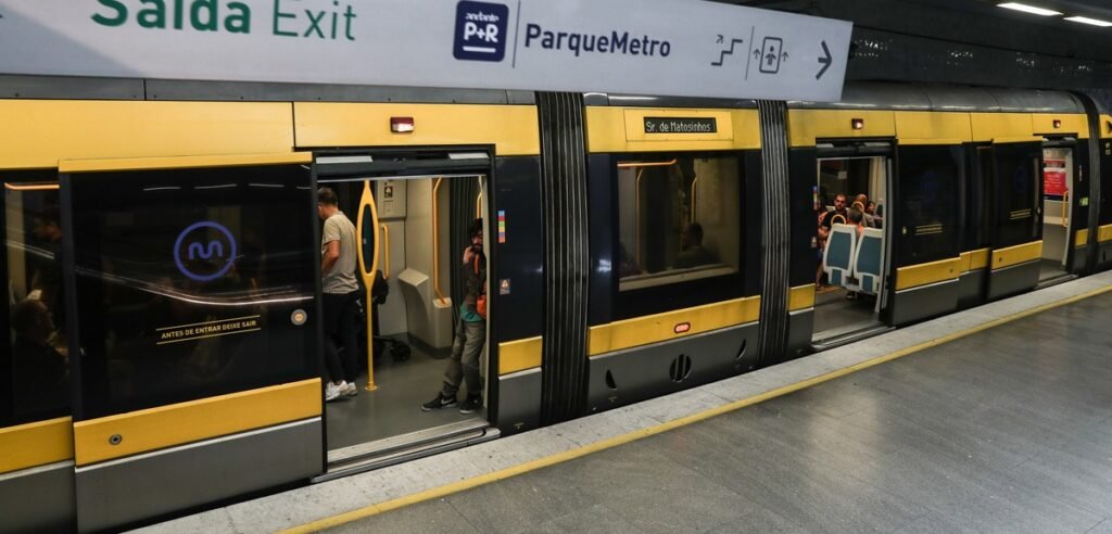Metro do Porto suspende serviços durante a noite e manhã de fins de semana em vários trechos