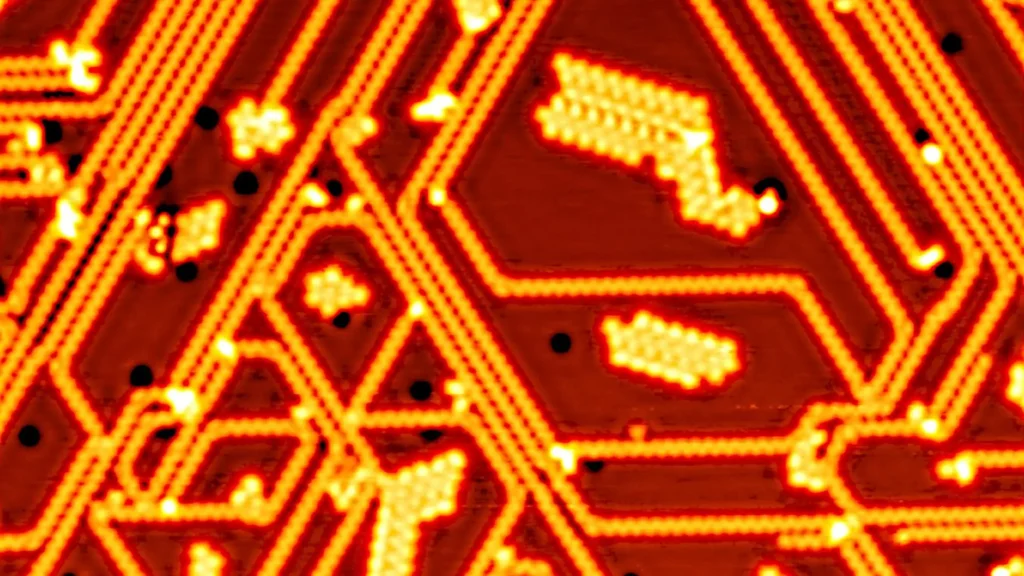 Cientistas confirmam comportamento eletrônico unidimensional em cadeias de fósforo